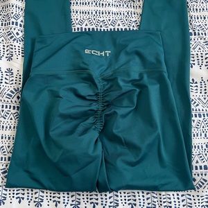 ECHT scrunch butt leggings